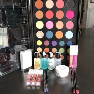 ๐ NWT OFRA Glam Changer - The Ultimate Makeup Set!!๐